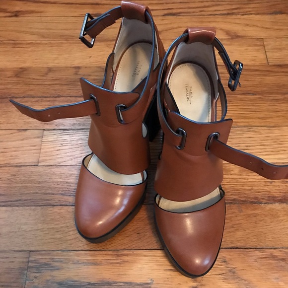 Zara Shoes - Zara Camel Platforms Sz. 6.5
